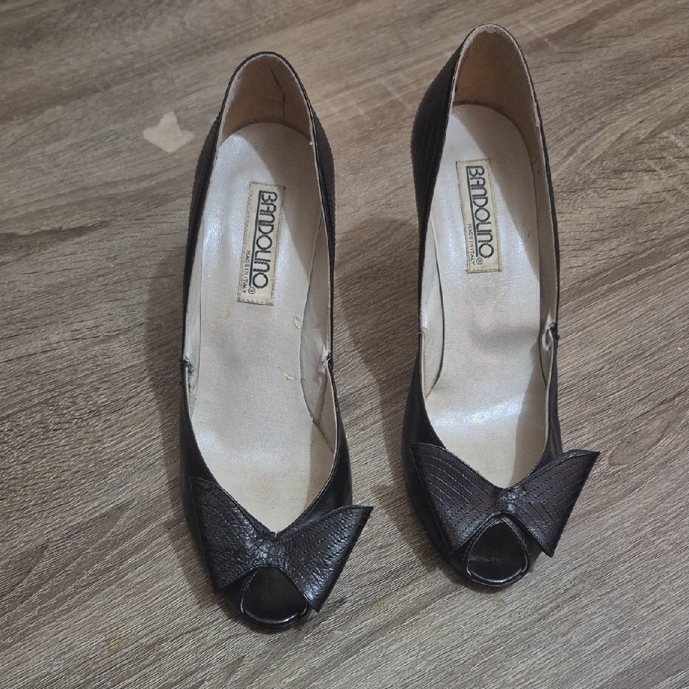 Bandolino Black Peep-Toe Heels